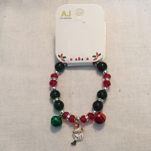 ⛄️ NWT Just So Amazing Snowman Rhinestone Elastic Bracelet Closet Must Have⛄️ - Picture 3 of 9